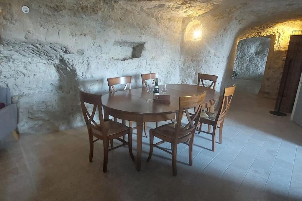 Troglo Entre Caves Et Chateaux Монлюис-сюр-Лоар Екстериор снимка